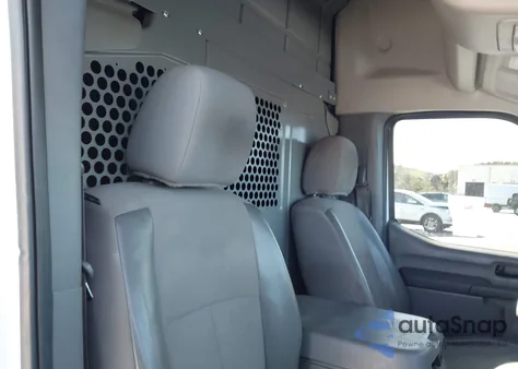 2021 Nissan Nv Cargo Nv2500 Hd Sv High Roof V6 from USA, damaged, VIN 1N6BF0LY2MN808770